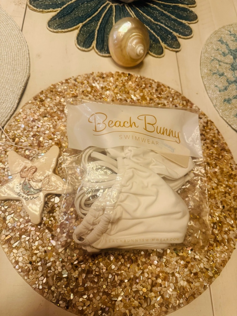 Beach Bunny Swimwear Brooklyn bikini set in white - Picture 13 of 16
